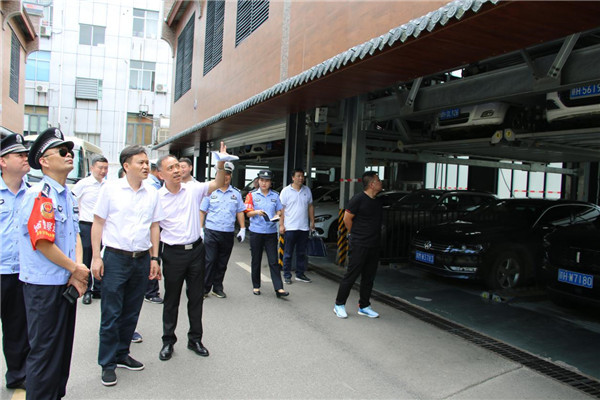 鄒永勝一行調(diào)研中心城區(qū)停車(chē)場(chǎng)和靜態(tài)交通一體化項(xiàng)目